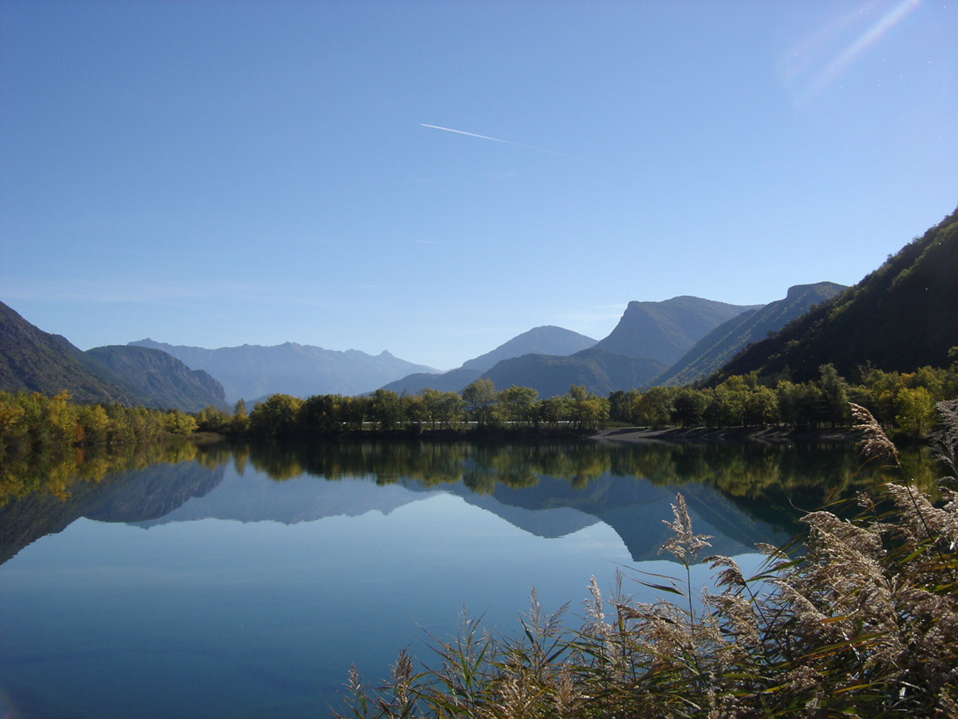 Vue sur un des trois lacs aux couleurs émeraudes